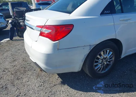 2014 Chrysler 200 Lx из США, поврежденный, VIN 1C3CCBAB5EN231393